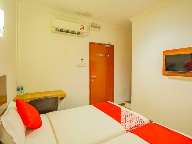 Super Oyo 218 Storytel Hotel Kota Kinabalu Bagian luar foto