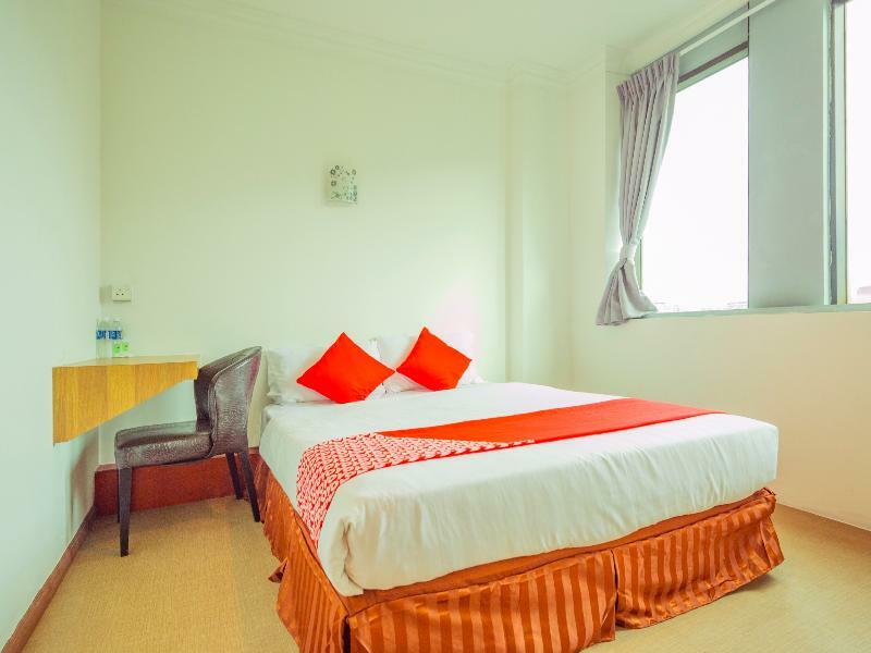 Super Oyo 218 Storytel Hotel Kota Kinabalu Bagian luar foto